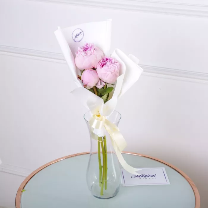 Букет из 3 розовых пионов