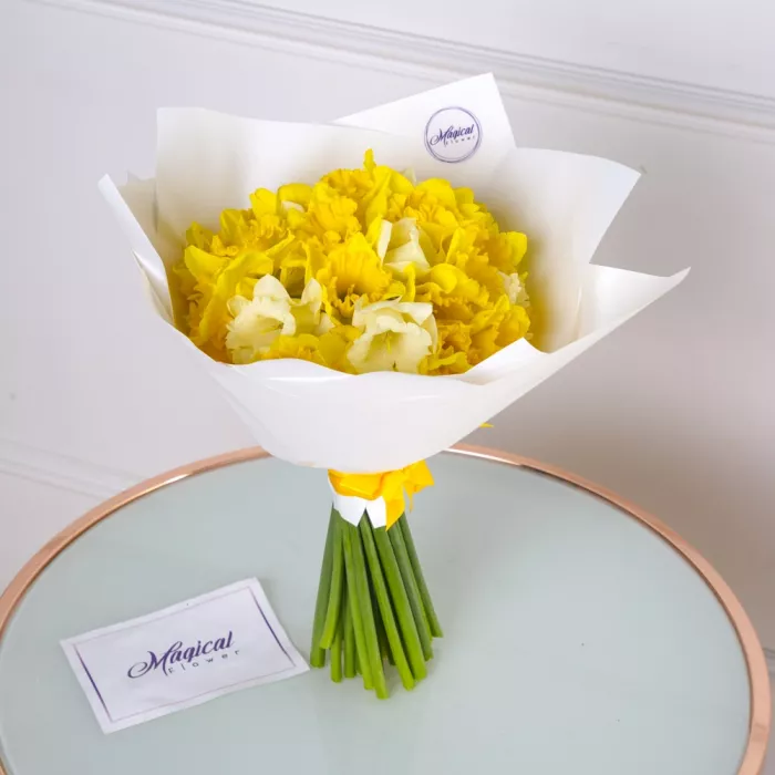 Букет из 25 нарциссов