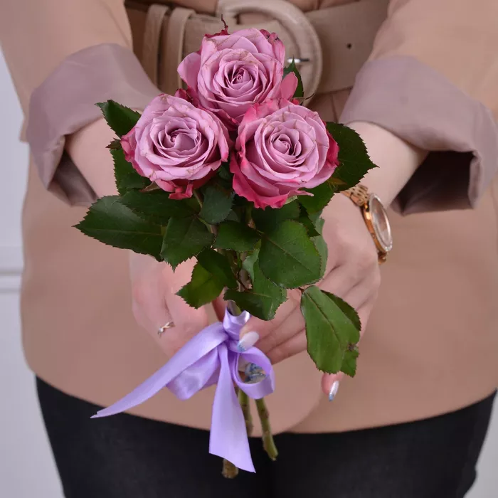 Букет из 3 сиреневых роз