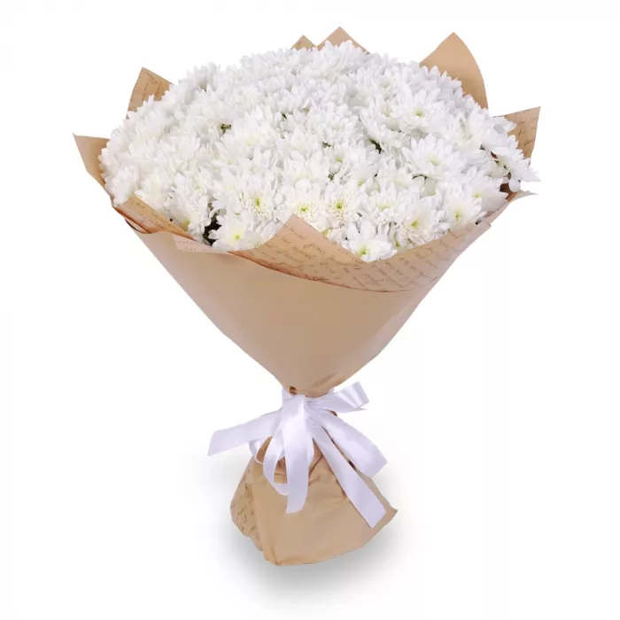 Букет из 25 белых хризантем в крафте