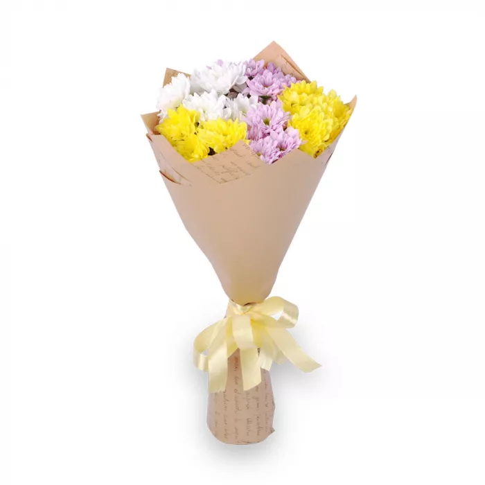 Букет из 5 разноцветных хризантем в крафте