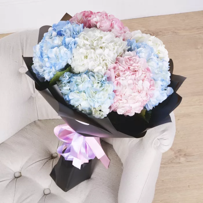 Букет из 7 Гортензий