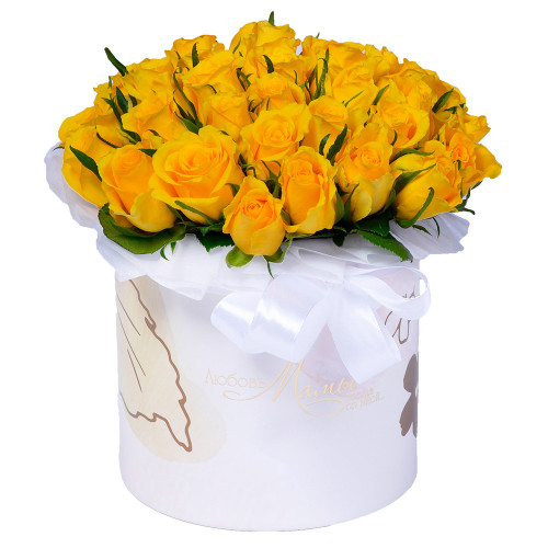 Букет на День матери из 35 желтых роз в коробке на День матери