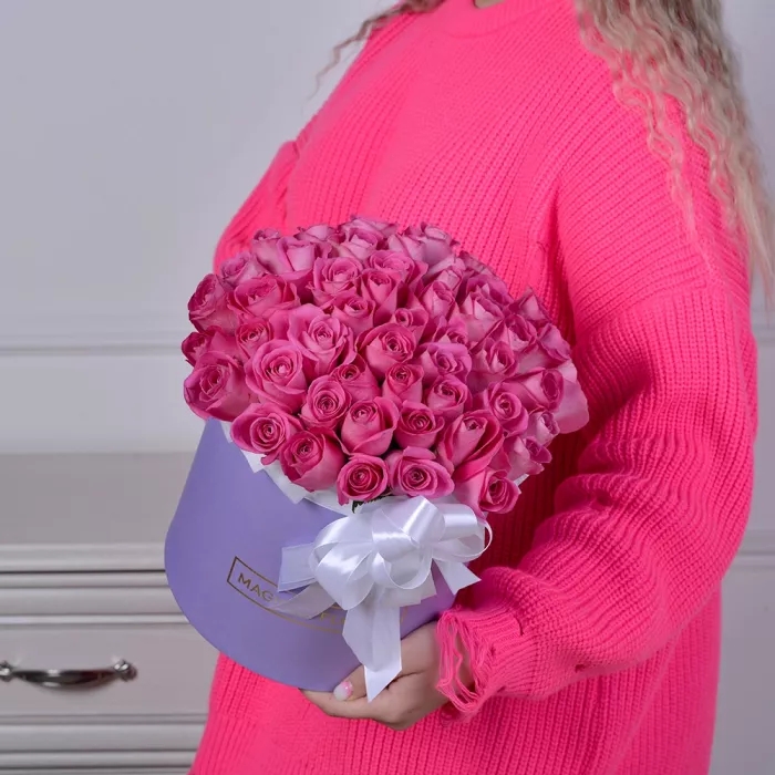 Букет из 51 розовой розы в шляпной коробке