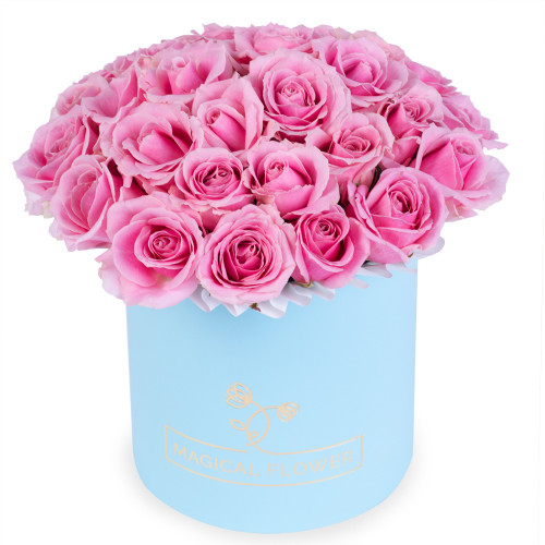 Букет из 25 розовых роз premium в голубой шляпной коробке