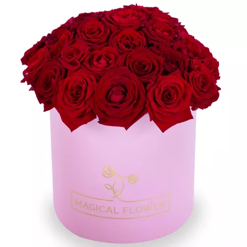 Букет из 35 красных роз premium в розовой шляпной коробке