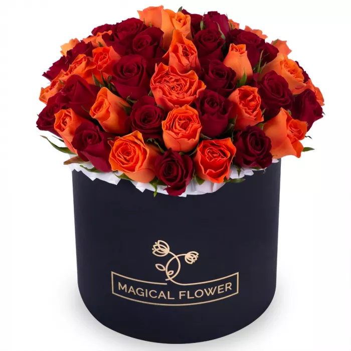 51 разноцветная роза в черной шляпной коробке