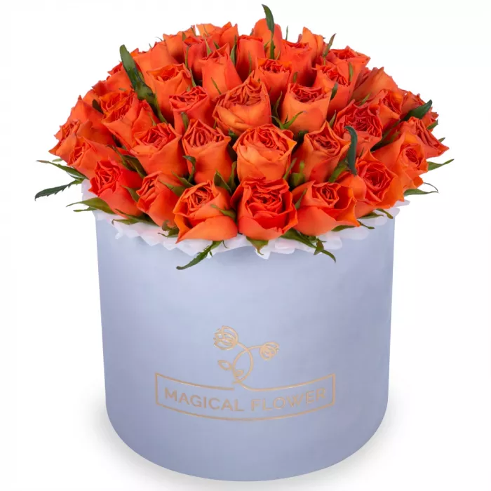 51 оранжевая роза в серой бархатной шляпной коробке