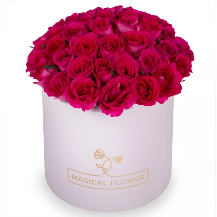 51 малиновая роза в кремовой шляпной коробке