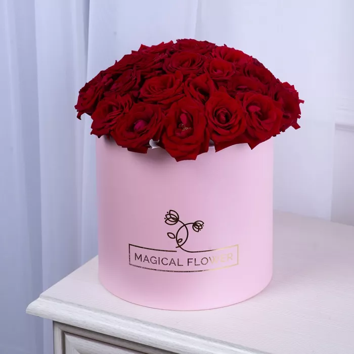 25 роз premium в розовой шляпной коробке