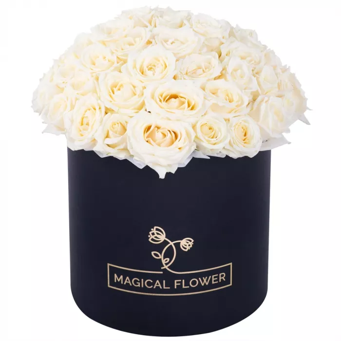Букет из 51 белой розы premium в черной шляпной коробке