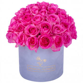 Букет из 51 малиновой розы premium в серой бархатной шляпной коробке