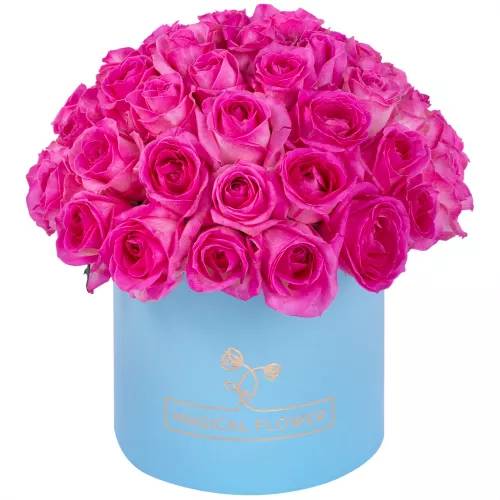 Букет из 51 малиновой розы premium в голубой шляпной коробке