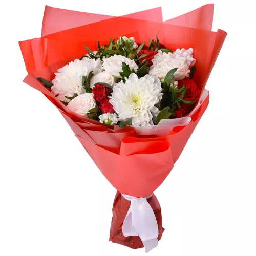 Шикарный букет для любимой с розами и белой хризантемой