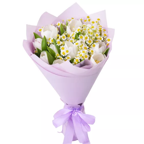 Букет с тюльпанами и танацетумом