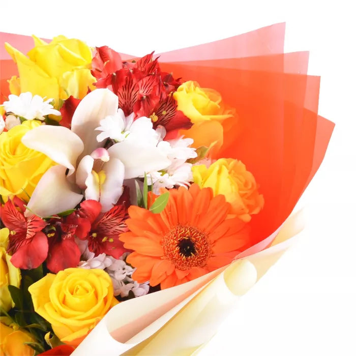 Букет с желтыми розами и герберой