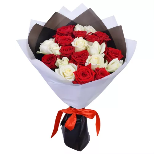 Букет из 21 красной и белой розы Premium 40 см