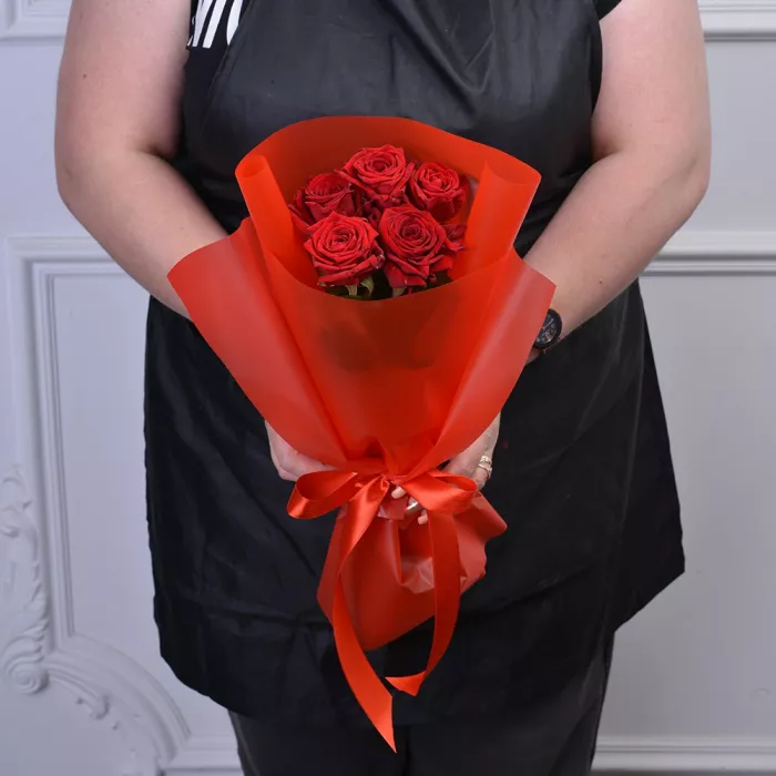 Букет из 5 красных розы 40 см