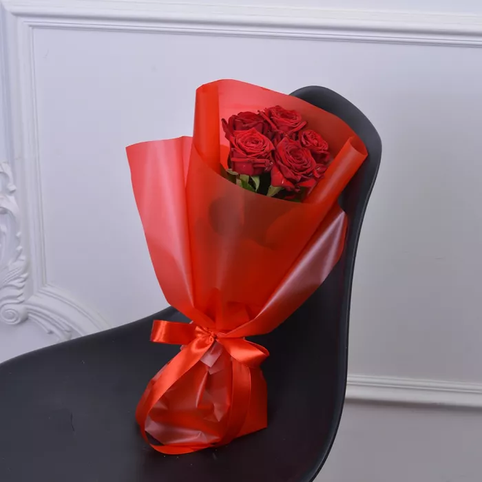 Букет из 5 красных розы 40 см