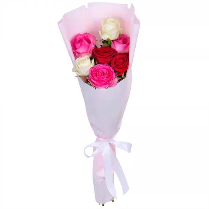 Букет из 7 разноцветных роз 60 см