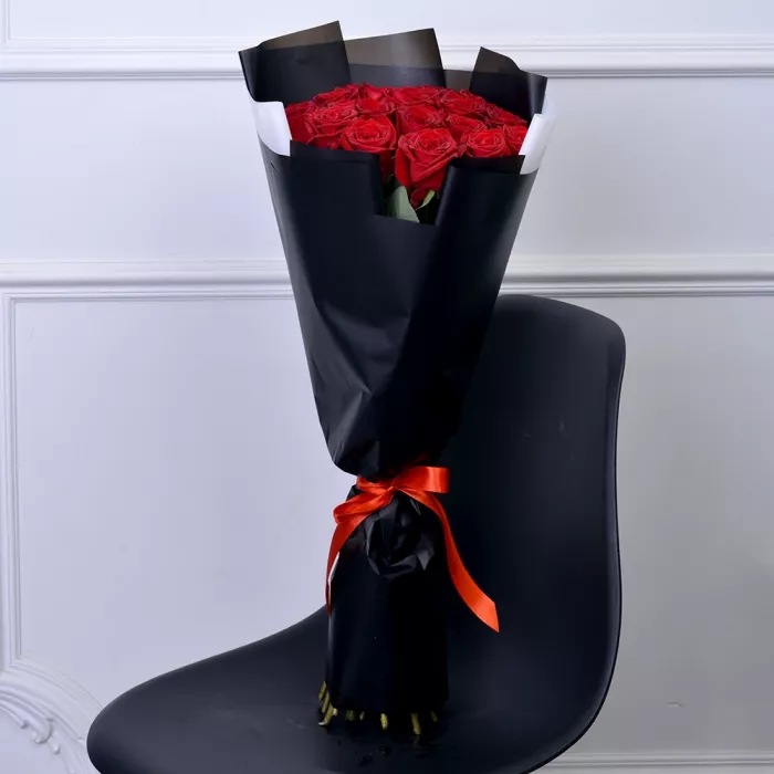 Букет из 21 красной розы Premium 60 см