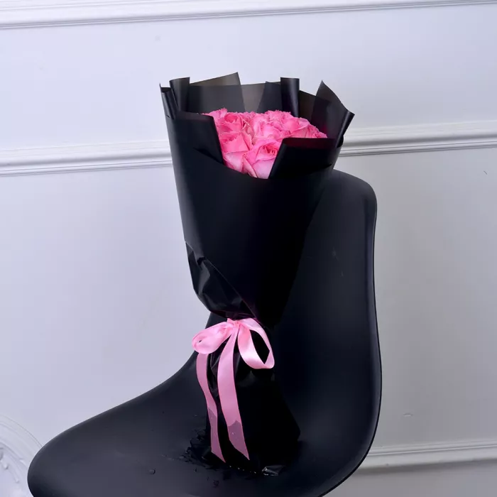 Букет из 21 розовой розы Premium 50 см