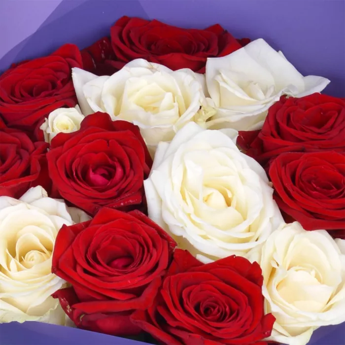 Букет из 15 разноцветных роз Premium 50 см