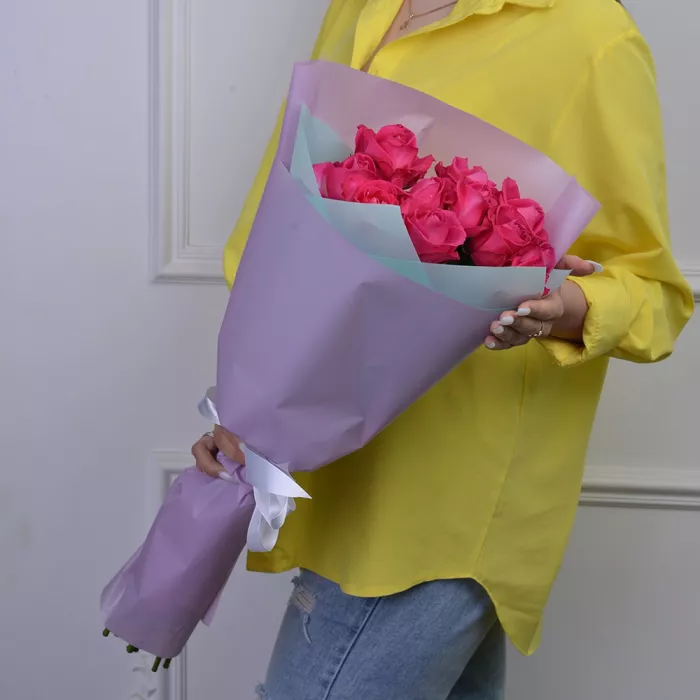 Букет из 11 малиновых роз 60 см