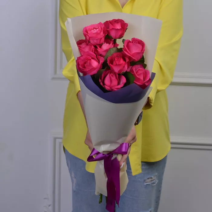 Букет из 9 малиновых роз 50 см