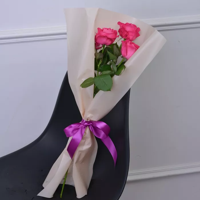 Букет из 3 малиновых розы 50 см