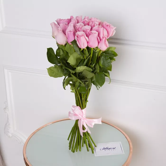 25 розовых роз Эквадор 70 см