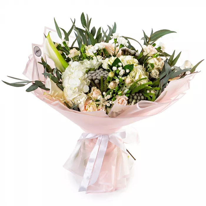 Букет из роз, каллов и гвоздик