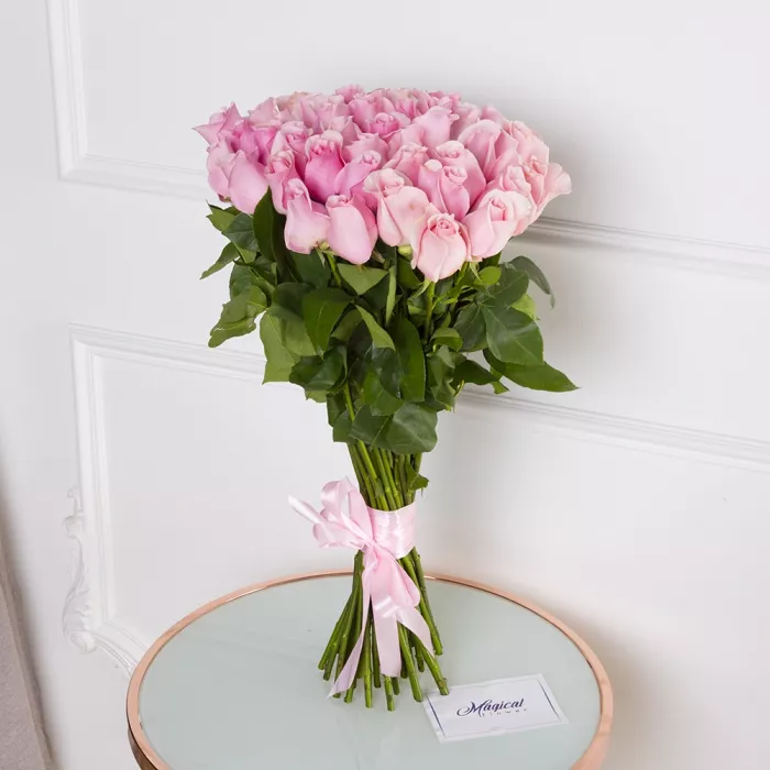 Букет из 35 розовых роз Эквадор 70 см