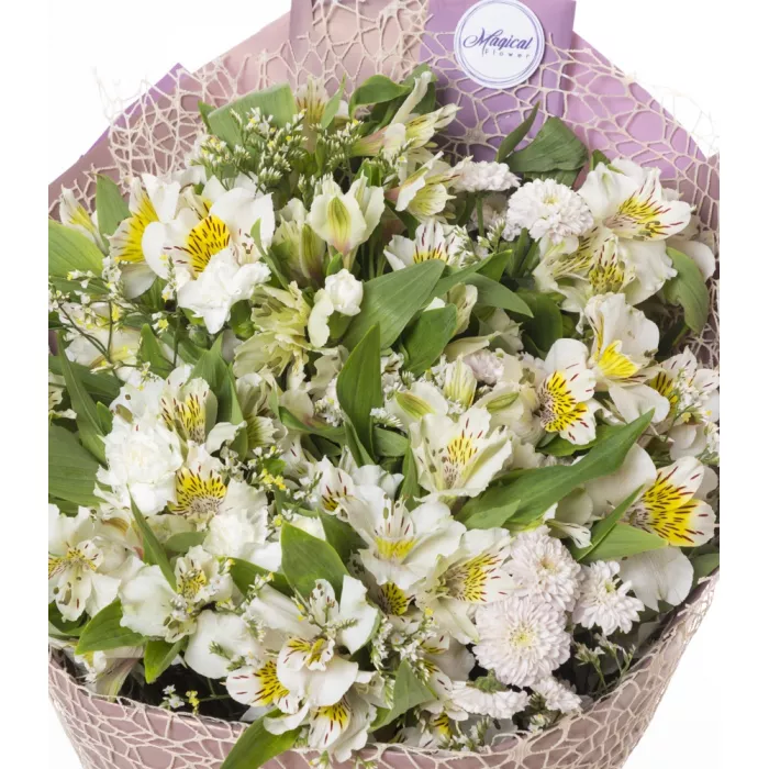 Букет из 21 белой альстромерии