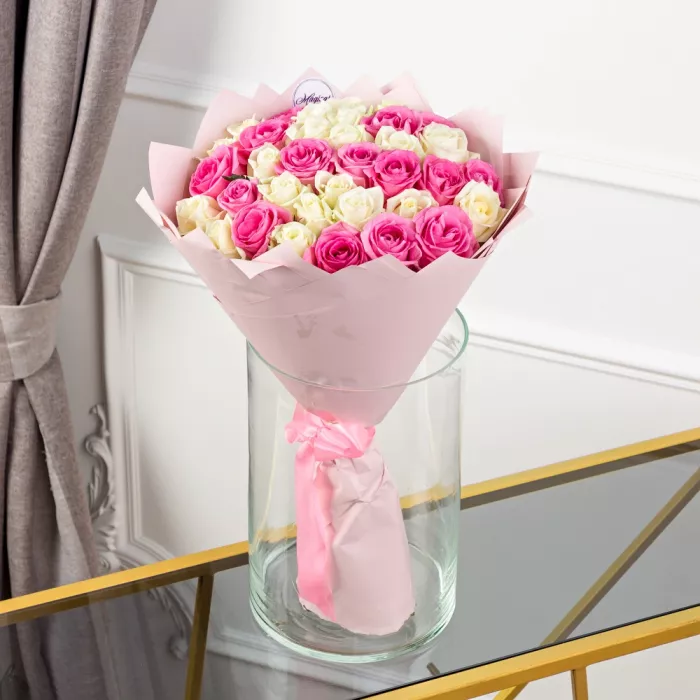 35 разноцветных роз 50 см