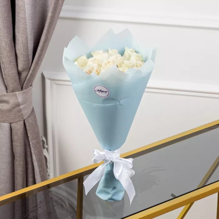 Букет из 15 белых роз