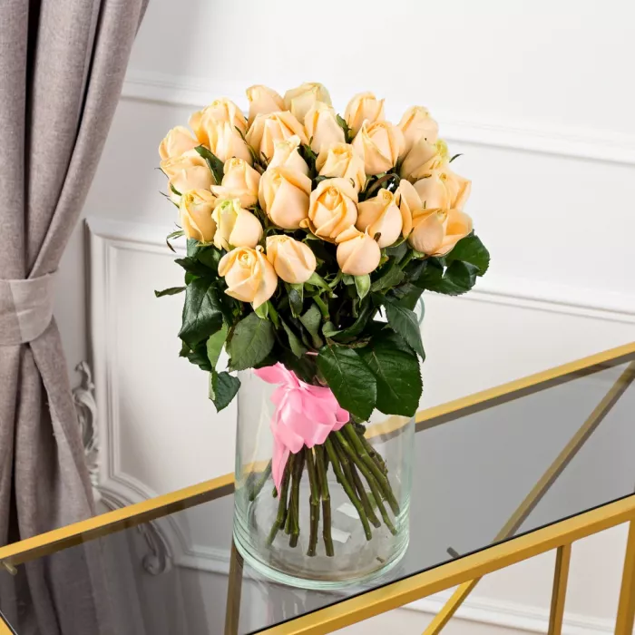 25 кремовых роз 60 см