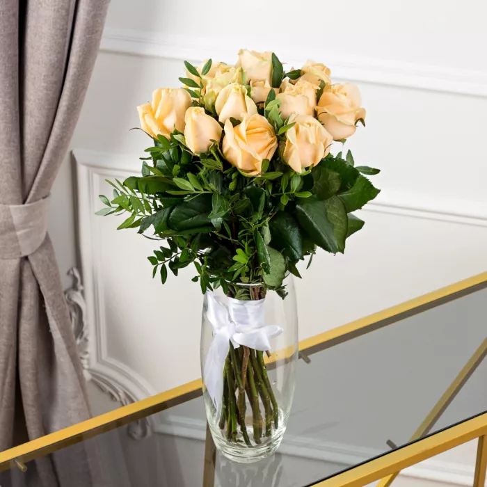 15 кремовых роз 60 см